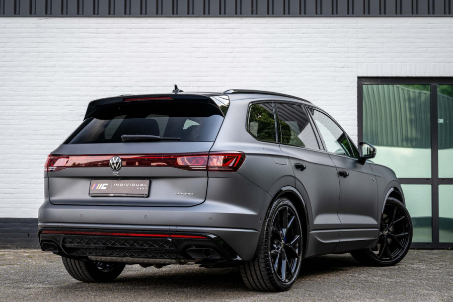 Volkswagen Touareg 3.0 TSI eHybrid R 4M Puglia MATLAK DynAudio