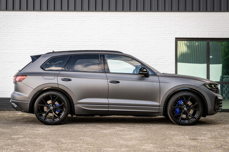 Volkswagen Touareg 3.0 TSI eHybrid R 4M Puglia MATLAK DynAudio