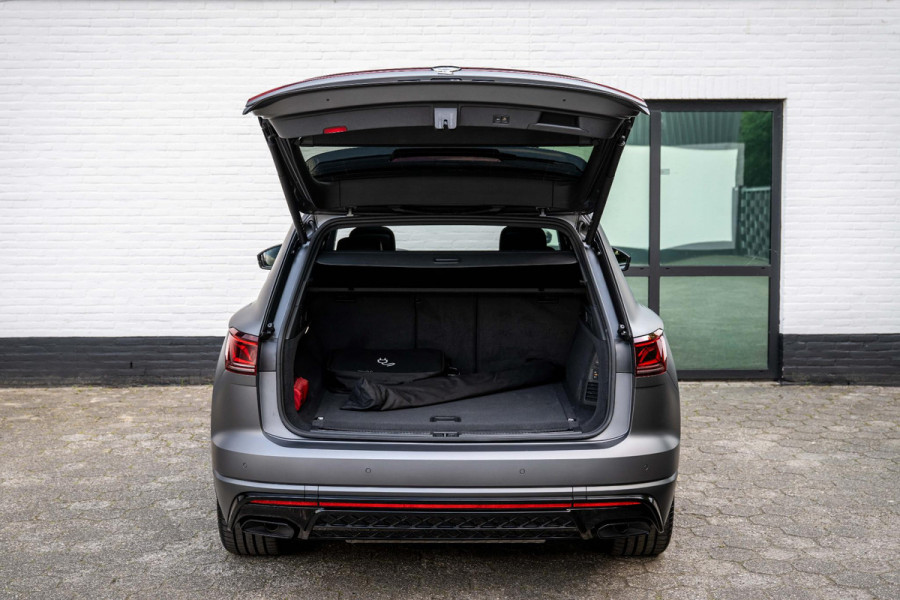 Volkswagen Touareg 3.0 TSI eHybrid R 4M Puglia MATLAK DynAudio