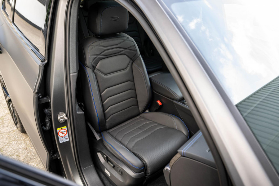 Volkswagen Touareg 3.0 TSI eHybrid R 4M Puglia MATLAK DynAudio