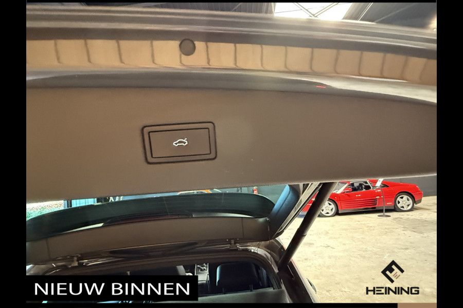 Volkswagen Tiguan 1.5 TSI R-Line Business+ 150 Pk DSG, Pano,Virtual cockpit, 20 inch 37000 km !!
