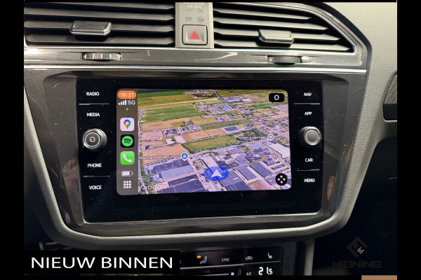 Volkswagen Tiguan 1.5 TSI R-Line Business+ 150 Pk DSG, Pano,Virtual cockpit, 20 inch 37000 km !!