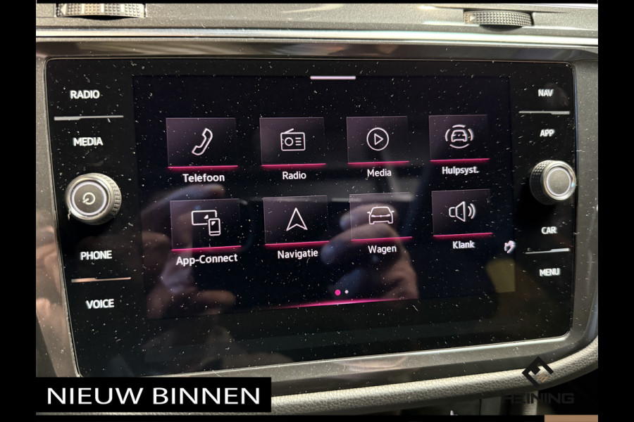 Volkswagen Tiguan 1.5 TSI R-Line Business+ 150 Pk DSG, Pano,Virtual cockpit, 20 inch 37000 km !!