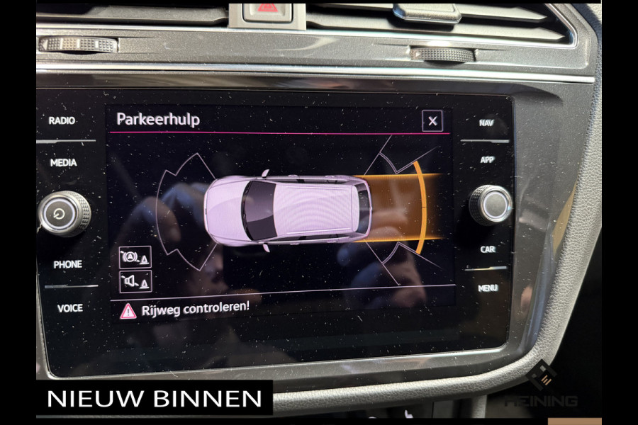 Volkswagen Tiguan 1.5 TSI R-Line Business+ 150 Pk DSG, Pano,Virtual cockpit, 20 inch 37000 km !!