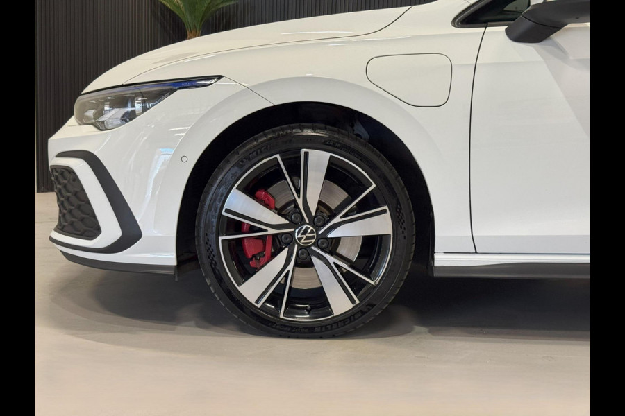 Volkswagen Golf 1.4 eHybrid GTE|PANO|HUD|IQ|SFEER|BOMVOL
