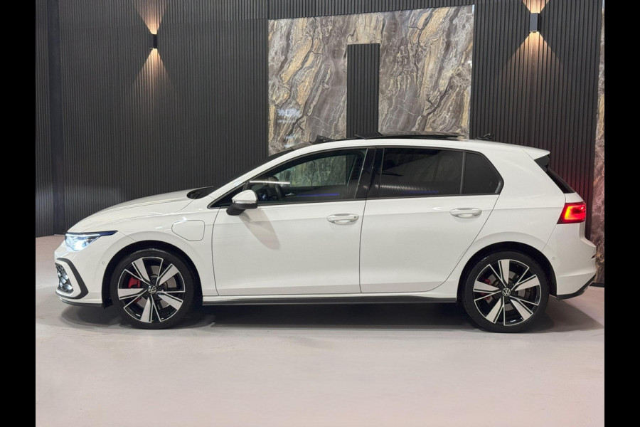 Volkswagen Golf 1.4 eHybrid GTE|PANO|HUD|IQ|SFEER|BOMVOL