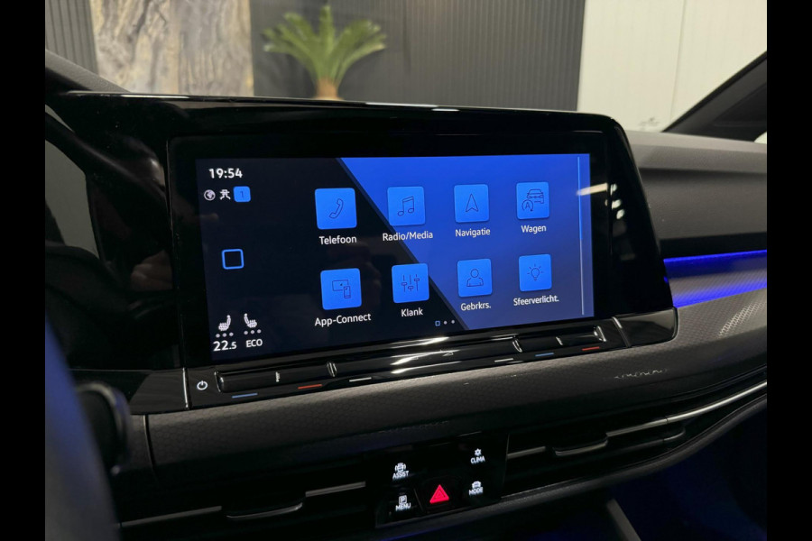 Volkswagen Golf 1.4 eHybrid GTE|PANO|HUD|IQ|SFEER|BOMVOL