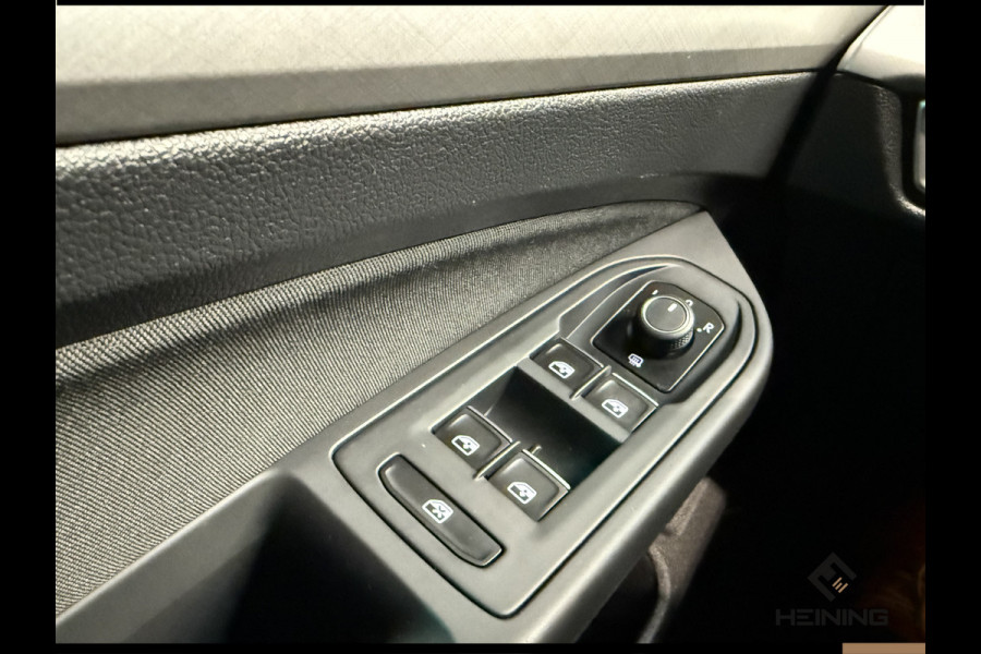 Volkswagen Golf 1.0 eTSI Life Navi. Apple carplay. Adaptive. Hollandse auto met NAP