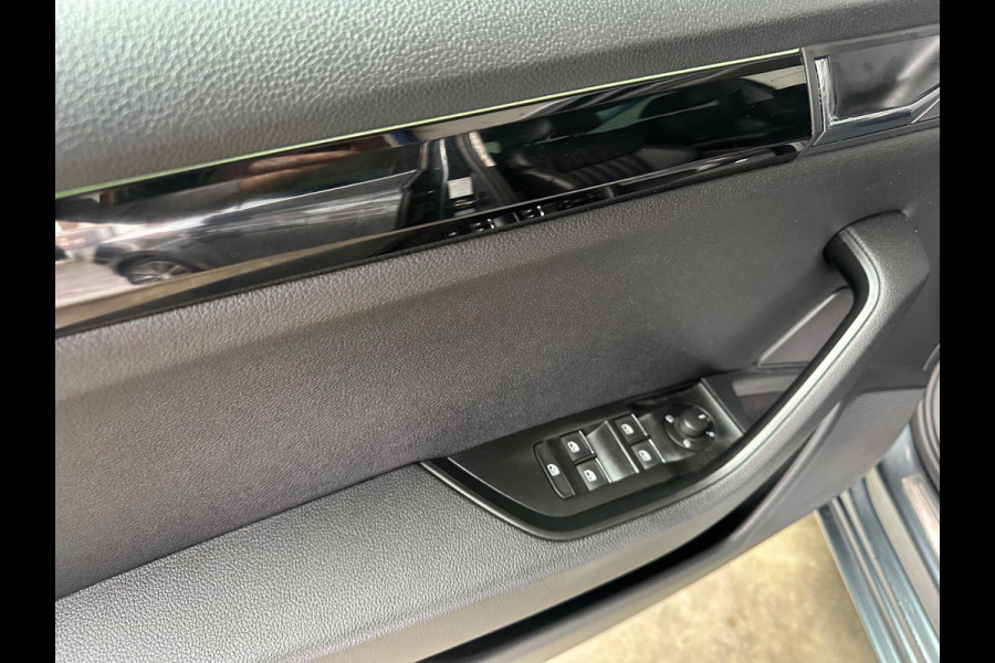 Škoda Superb 2.0 TSI Laurin & Klement Business Leder|Navi|Xenon