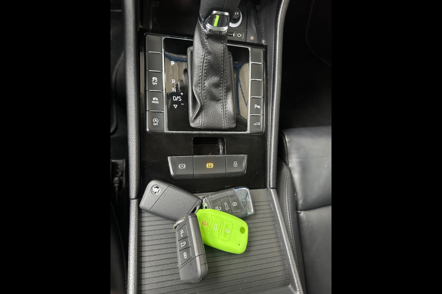 Škoda Superb 2.0 TSI Laurin & Klement Business Leder|Navi|Xenon