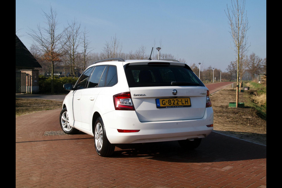Škoda Fabia Combi 1.0 TSI Style | Camera | Apple Carplay | Cruise Control | Navi |