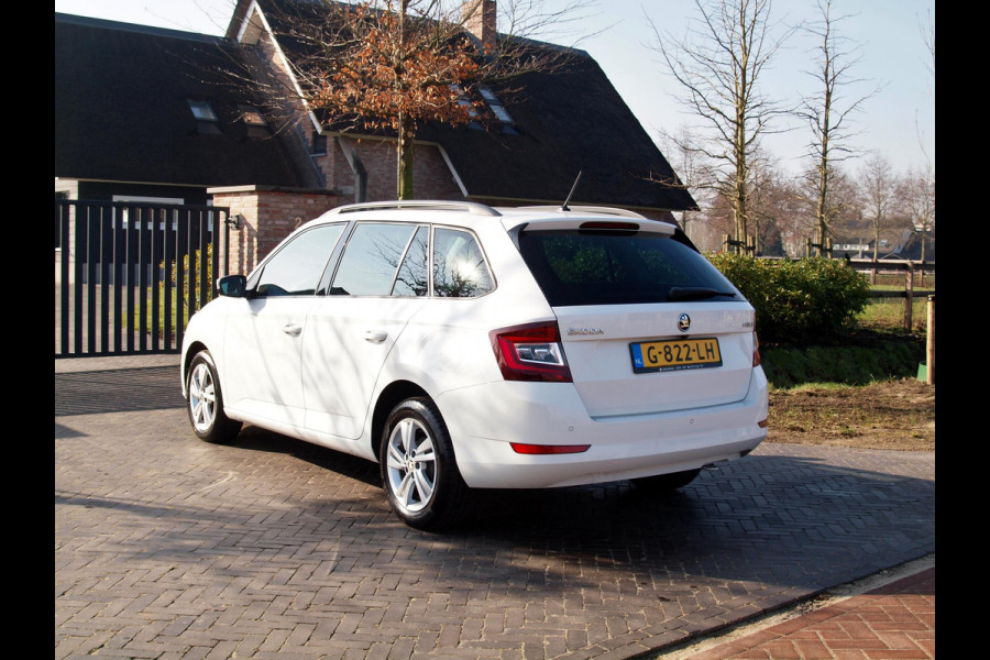Škoda Fabia Combi 1.0 TSI Style | Camera | Apple Carplay | Cruise Control | Navi |