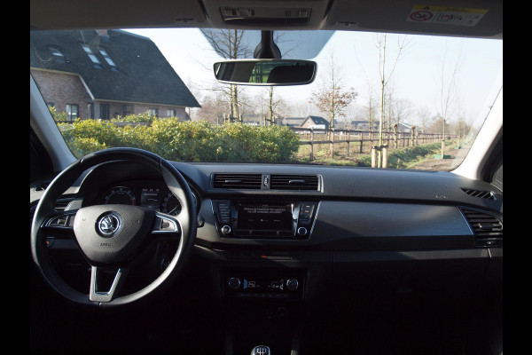 Škoda Fabia Combi 1.0 TSI Style | Camera | Apple Carplay | Cruise Control | Navi |