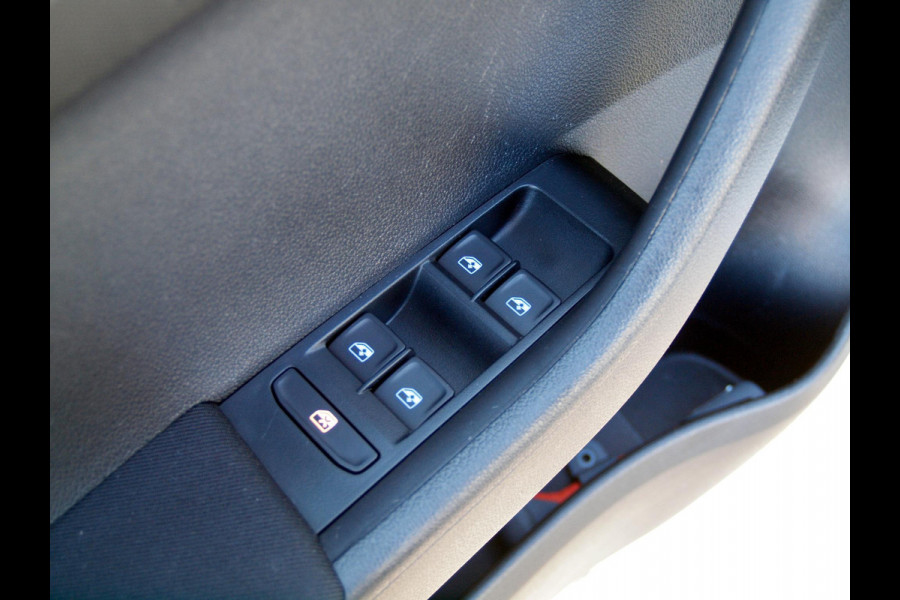 Škoda Fabia Combi 1.0 TSI Style | Camera | Apple Carplay | Cruise Control | Navi |