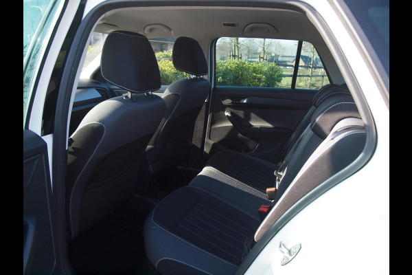 Škoda Fabia Combi 1.0 TSI Style | Camera | Apple Carplay | Cruise Control | Navi |