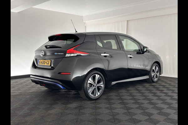 Nissan Leaf Tekna 40 kWh (INCL.BTW) *FULL-LED | 1/2LEATHER | ADAPTIVE-CRUISE | BLIS | BOSE-SOUND | CAMERA | KEYLESS | DAB+ | COMFORT-SEATS | 17''ALU | ECC | PDC*