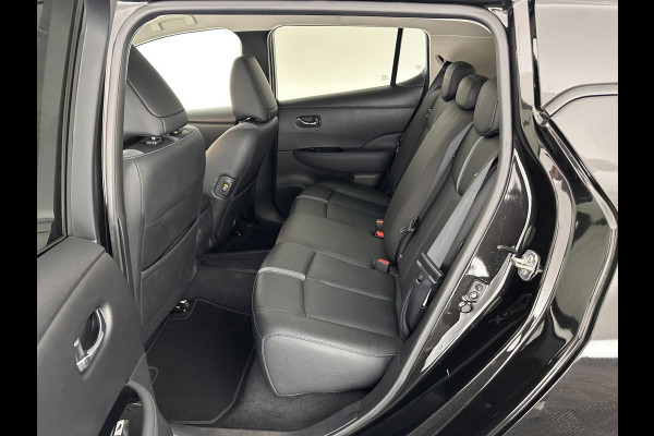 Nissan Leaf Tekna 40 kWh (INCL.BTW) *FULL-LED | 1/2LEATHER | ADAPTIVE-CRUISE | BLIS | BOSE-SOUND | CAMERA | KEYLESS | DAB+ | COMFORT-SEATS | 17''ALU | ECC | PDC*