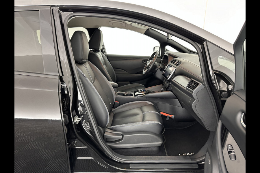Nissan Leaf Tekna 40 kWh (INCL.BTW) *FULL-LED | 1/2LEATHER | ADAPTIVE-CRUISE | BLIS | BOSE-SOUND | CAMERA | KEYLESS | DAB+ | COMFORT-SEATS | 17''ALU | ECC | PDC*