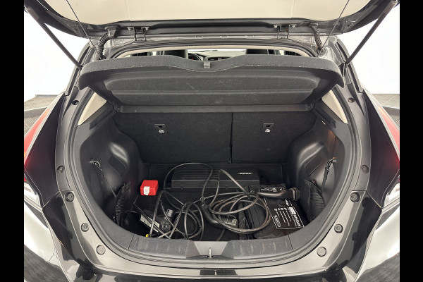 Nissan Leaf Tekna 40 kWh (INCL.BTW) *FULL-LED | 1/2LEATHER | ADAPTIVE-CRUISE | BLIS | BOSE-SOUND | CAMERA | KEYLESS | DAB+ | COMFORT-SEATS | 17''ALU | ECC | PDC*