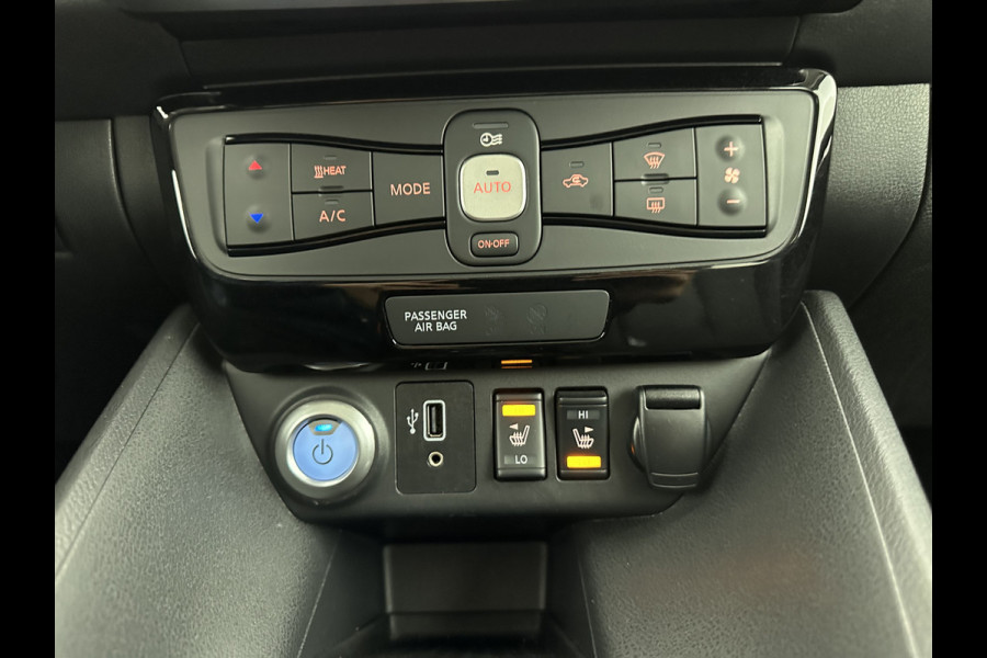 Nissan Leaf Tekna 40 kWh (INCL.BTW) *FULL-LED | 1/2LEATHER | ADAPTIVE-CRUISE | BLIS | BOSE-SOUND | CAMERA | KEYLESS | DAB+ | COMFORT-SEATS | 17''ALU | ECC | PDC*