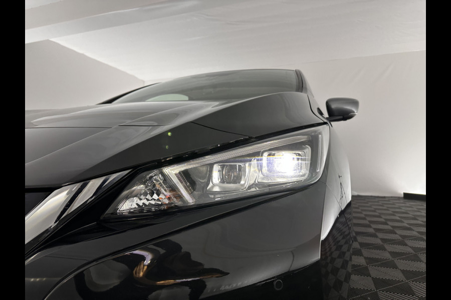 Nissan Leaf Tekna 40 kWh (INCL.BTW) *FULL-LED | 1/2LEATHER | ADAPTIVE-CRUISE | BLIS | BOSE-SOUND | CAMERA | KEYLESS | DAB+ | COMFORT-SEATS | 17''ALU | ECC | PDC*