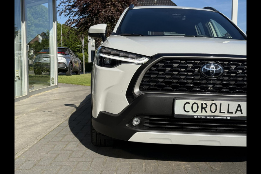 Toyota Corolla Cross 2.0 High Power Hybrid Style | Eerste eigenaar, Dodehoekherkenning, Parkeersensoren, Stoel + Stuurverwarming, Parelmoer wit