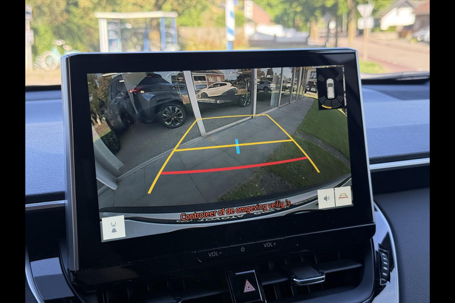 Toyota Corolla Cross 2.0 High Power Hybrid Style | Eerste eigenaar, Dodehoekherkenning, Parkeersensoren, Stoel + Stuurverwarming, Parelmoer wit