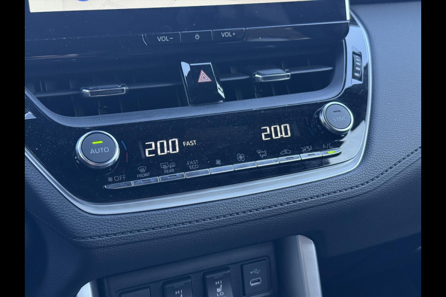 Toyota Corolla Cross 2.0 High Power Hybrid Style | Eerste eigenaar, Dodehoekherkenning, Parkeersensoren, Stoel + Stuurverwarming, Parelmoer wit