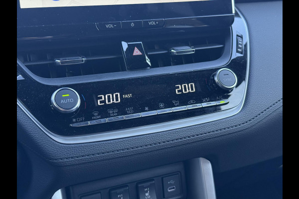 Toyota Corolla Cross 2.0 High Power Hybrid Style | Eerste eigenaar, Dodehoekherkenning, Parkeersensoren, Stoel + Stuurverwarming, Parelmoer wit