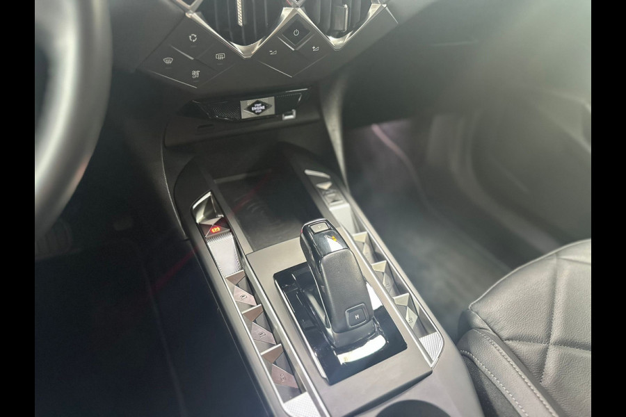 DS DS 3 Crossback 1.2 PureTech Rivoli, Automaat, Leder, Stoelverwarming, Camera
