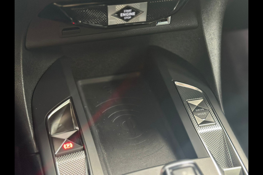 DS DS 3 Crossback 1.2 PureTech Rivoli, Automaat, Leder, Stoelverwarming, Camera