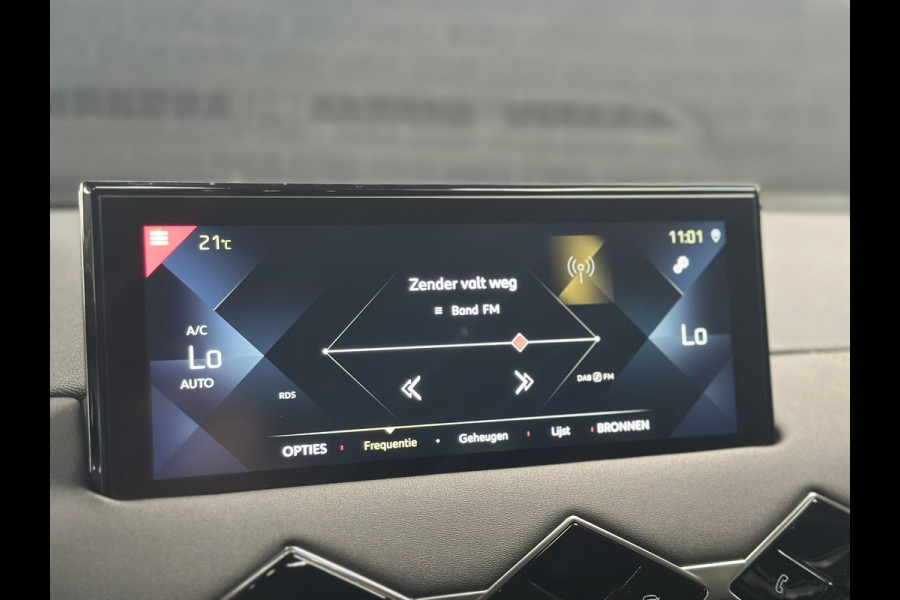 DS DS 3 Crossback 1.2 PureTech Rivoli, Automaat, Leder, Stoelverwarming, Camera