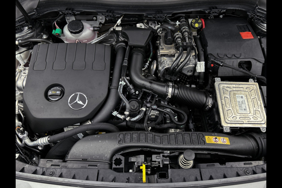Mercedes-Benz B-Klasse 250 e Business Solution AMG Limited | 5 spaaks lichtmetalen velgen | Navigatie | parking support | Inclusief 24 maanden MB Certified garantie voor Europa.