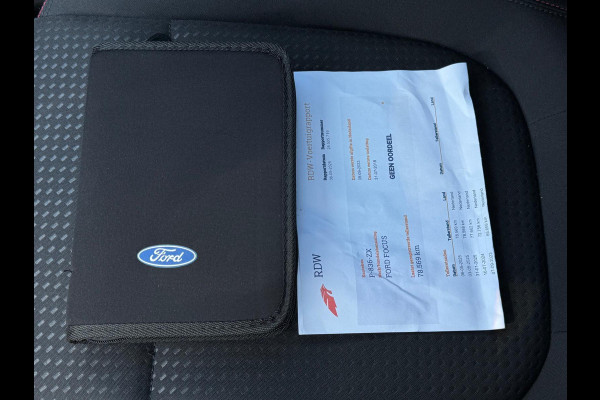 Ford Focus 1.0 EcoBoost 125 pk ST Line Business, vele opties, winter pakket,dealer onderhouden, 18 inch