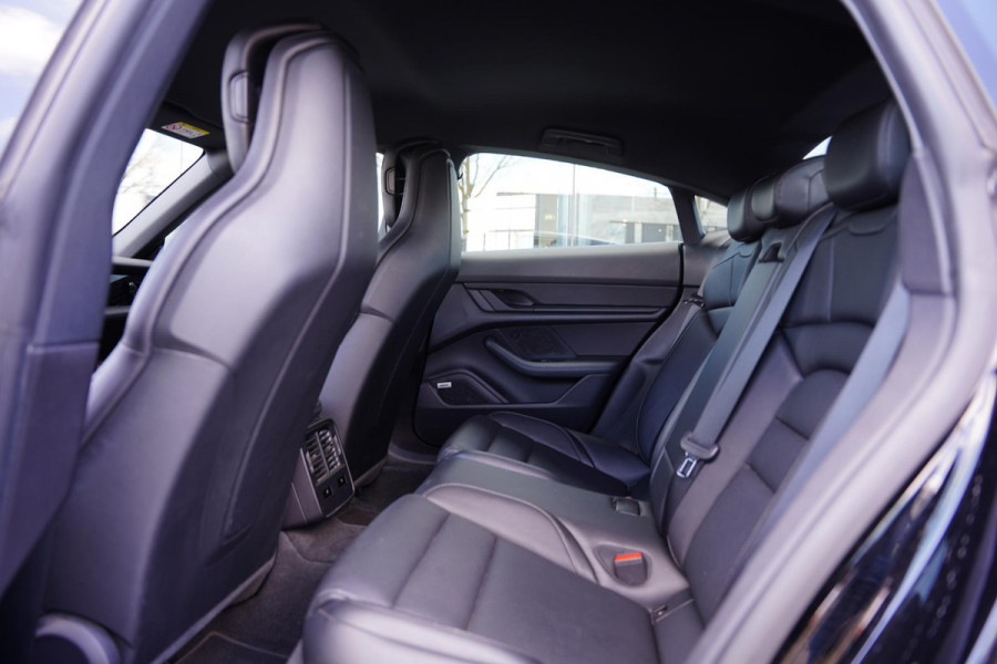 Porsche Taycan 4S 79 kWh Innodrive Dealerauto