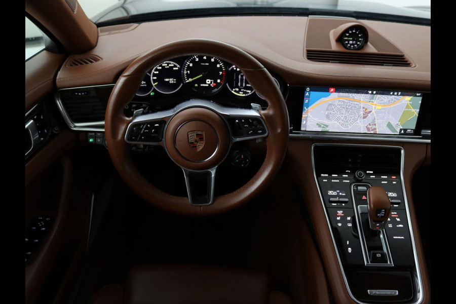 Porsche Panamera Sport Turismo 2.9 4 E-Hybrid | Panoramadak | Burmester 3D | Stoelventilatie | LED Adaptief | 360 camera | Luchtvering | Leder | Stuurverwarming | Soft-close
