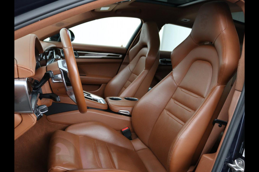 Porsche Panamera Sport Turismo 2.9 4 E-Hybrid | Panoramadak | Burmester 3D | Stoelventilatie | LED Adaptief | 360 camera | Luchtvering | Leder | Stuurverwarming | Soft-close