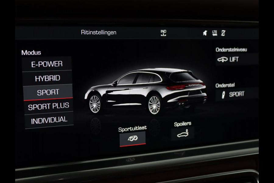 Porsche Panamera Sport Turismo 2.9 4 E-Hybrid | Panoramadak | Burmester 3D | Stoelventilatie | LED Adaptief | 360 camera | Luchtvering | Leder | Stuurverwarming | Soft-close