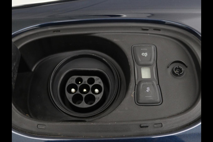 Porsche Panamera Sport Turismo 2.9 4 E-Hybrid | Panoramadak | Burmester 3D | Stoelventilatie | LED Adaptief | 360 camera | Luchtvering | Leder | Stuurverwarming | Soft-close