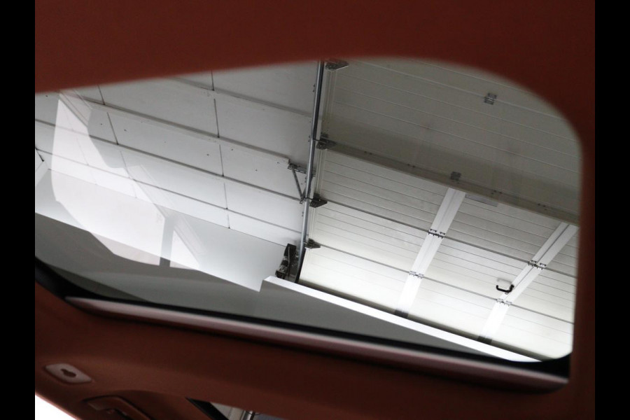 Porsche Panamera Sport Turismo 2.9 4 E-Hybrid | Panoramadak | Burmester 3D | Stoelventilatie | LED Adaptief | 360 camera | Luchtvering | Leder | Stuurverwarming | Soft-close