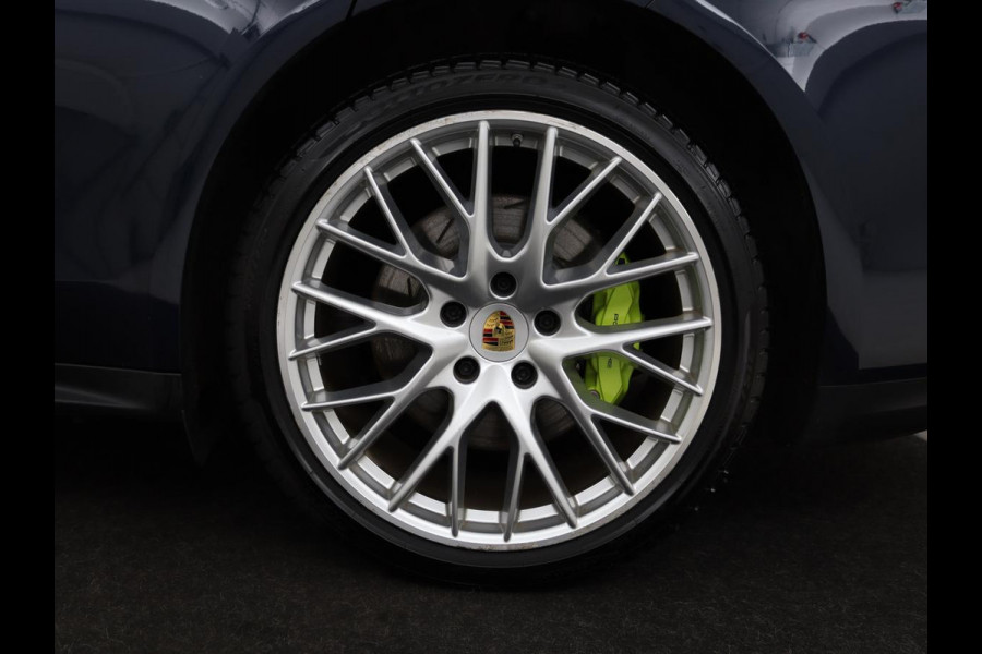 Porsche Panamera Sport Turismo 2.9 4 E-Hybrid | Panoramadak | Burmester 3D | Stoelventilatie | LED Adaptief | 360 camera | Luchtvering | Leder | Stuurverwarming | Soft-close
