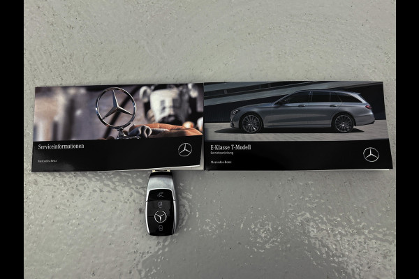 Mercedes-Benz E-Klasse Estate 300 e AMG Line | Panoramadak | Wide screen | Navigatie | Parking support met camera achter | Inclusief 24 maanden MB Certified garantie voor Europa.