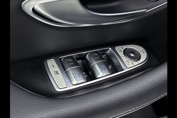 Mercedes-Benz E-Klasse Estate 300 e AMG Line | Panoramadak | Wide screen | Navigatie | Parking support met camera achter | Inclusief 24 maanden MB Certified garantie voor Europa.