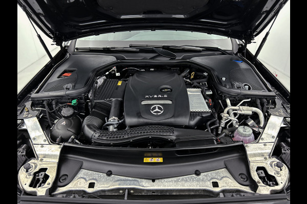 Mercedes-Benz E-Klasse Estate 300 e AMG Line | Panoramadak | Wide screen | Navigatie | Parking support met camera achter | Inclusief 24 maanden MB Certified garantie voor Europa.