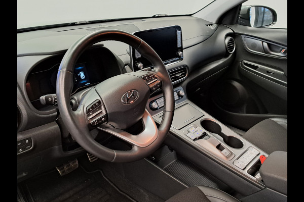 Hyundai Kona EV Comfort 64 kWh Navigatie Led Camera Cruise LM 204PK 2 jaar garantie mogelijk* (vraag naar de voorwaarden)