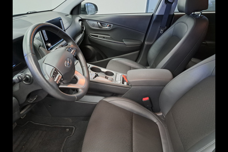 Hyundai Kona EV Comfort 64 kWh Navigatie Led Camera Cruise LM 204PK 2 jaar garantie mogelijk* (vraag naar de voorwaarden)