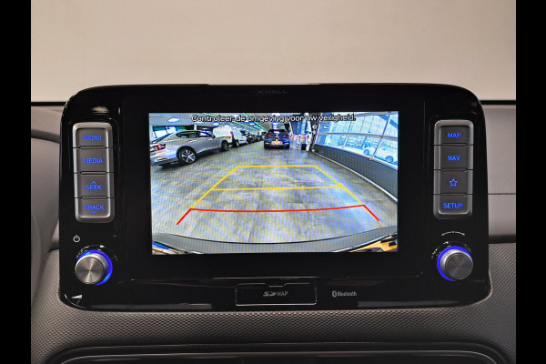 Hyundai Kona EV Comfort 64 kWh Navigatie Led Camera Cruise LM 204PK 2 jaar garantie mogelijk* (vraag naar de voorwaarden)