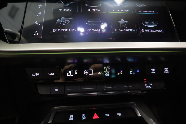 Audi A3 Sportback 35 TFSI S edition 150pk Navigatie 17LMV  volleder interieur Cruise Control parking ass.