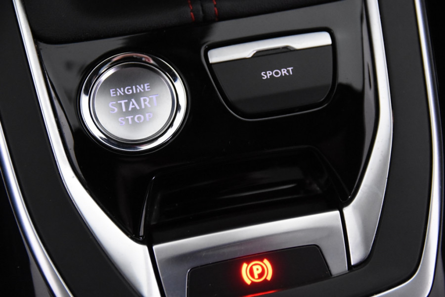 Peugeot 308 SW GT-line *1ste Eigenaar*Panoramadak*Navigatie*Leer*