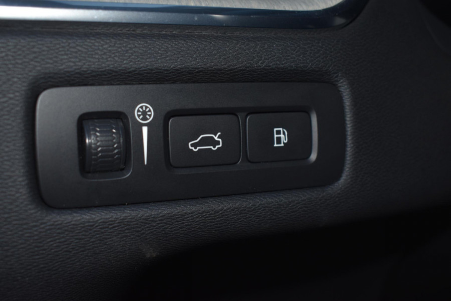 Volvo XC60 2.0 T6 Plug-in hybrid 350PK AWD Inscription | Leder | Led | Panodak | Navi | Camera | Incl. garantie